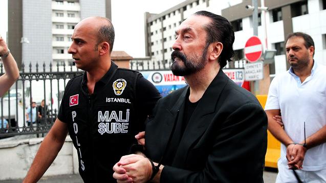 Adnan Oktar'ın yeni yapılanması deşifre oldu! Cezaevinde de rahat durmamış