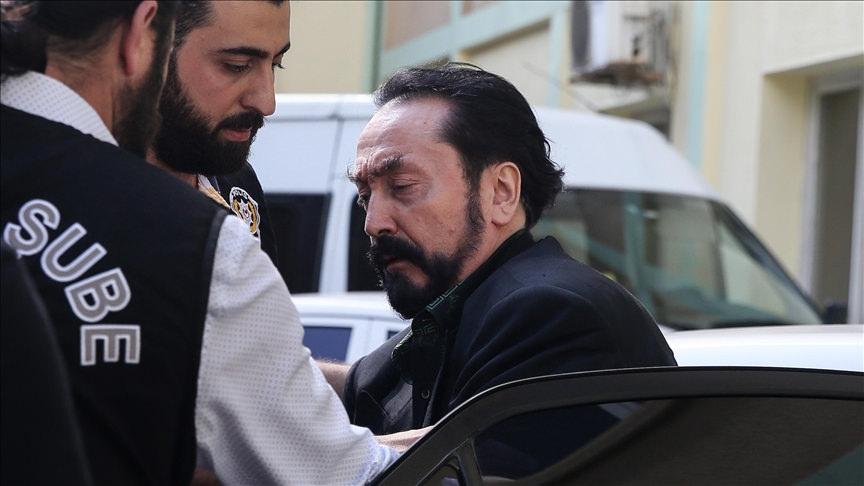Adnan Oktar'ın yeni yapılanması deşifre oldu! Cezaevinde de rahat durmamış