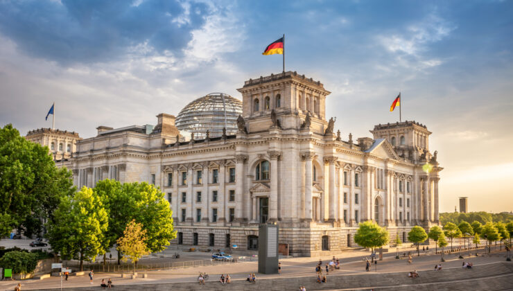 Almanya'da çifte vatandaşlığı kolaylaştıran yasa ne zaman yürürlüğe girecek?