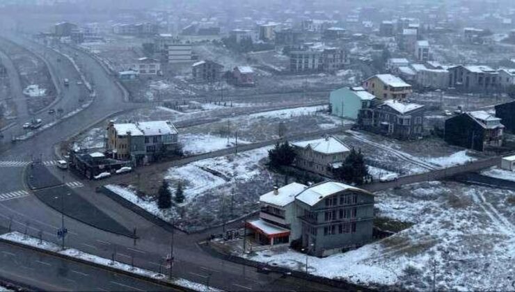 Ankara’da kar yağışı etkili oldu