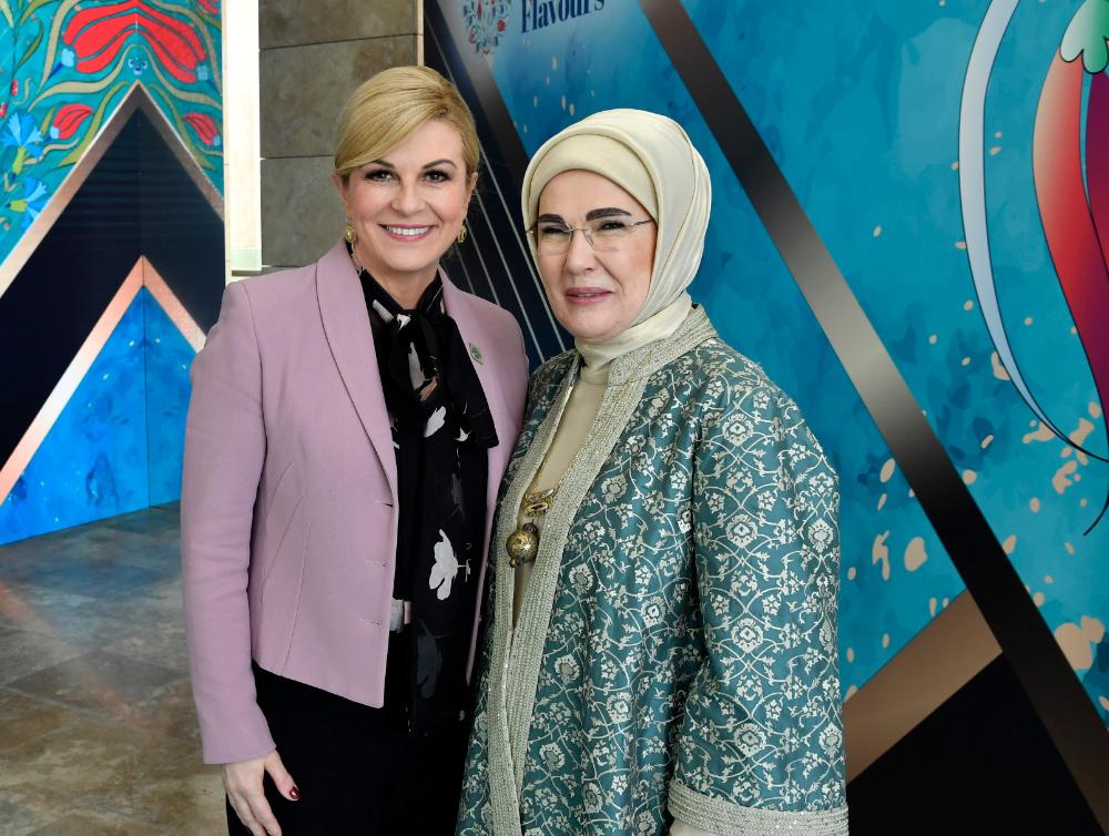 Cumhurbaşkanı Erdoğan'ın eşi Emine Erdoğan ve eski Hırvatistan Cumhurbaşkanı Kolinda Grabar Kitaroviç