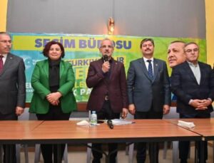 Bakan Uraloğlu, AK Parti Seçim İrtibat Bürosunu ziyaret etti