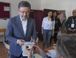 Bakan Yumaklı oyunu Ankara’da kullandı