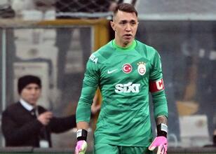 Bazı şeyler değişmiyor: Muslera, Galatasaray’ı yine kurtardı