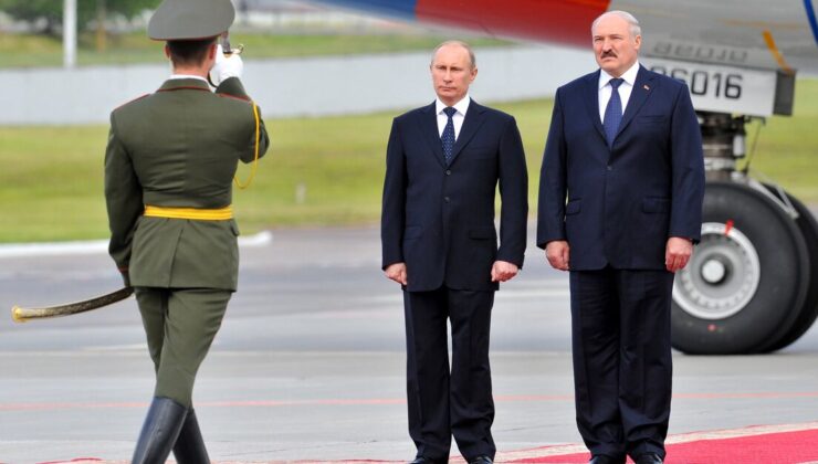 Belarus Cumhurbaşkanı Lukaşenko: Putin'le tam bir gün uyumadık