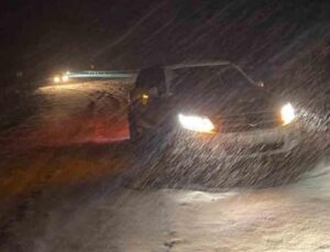 Bitlis’te mart karı esarete dönüştü: Araçlar yolda kaldı!