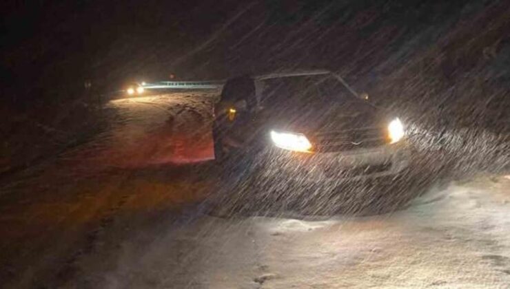 Bitlis’te mart karı esarete dönüştü: Araçlar yolda kaldı!