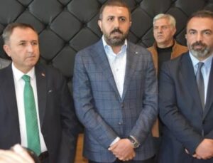 CHP Bitlis Belediye Başkan Adayı AK Parti’ye geçti