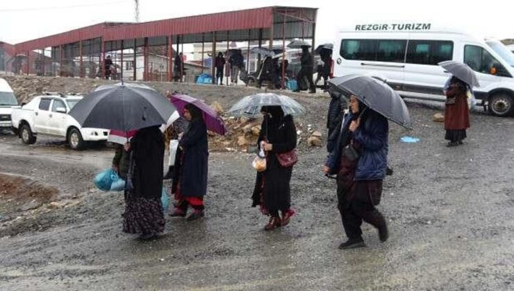 Derecik’teki gümrük kapısından 11 ayda 355 bin kişi giriş-çıkış yaptı