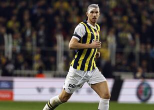 Edin Dzeko’nun kaşı açıldı