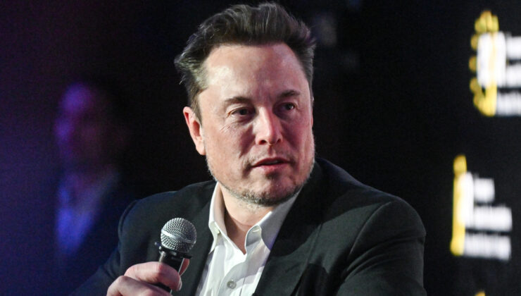 Elon Musk, İsviçre polisinin aşırı sağcı Martin Sellner'in etkinliğini basmasına tepki gösterdi