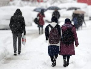 Erzincan Refahiye’de okullar bir gün tatil edildi