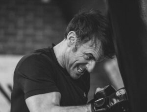 Fransa Cumhurbaşkanı Macron'un boks pozu gündem oldu