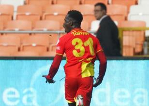 Göztepe’de Dennis formayı bırakmıyor