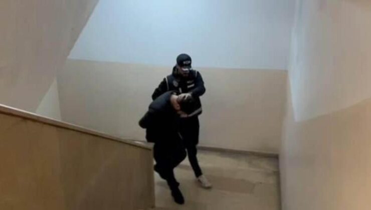 İnterpol tarafından kırmızı bültenle aranan iki isim İstanbul’da yakalandı