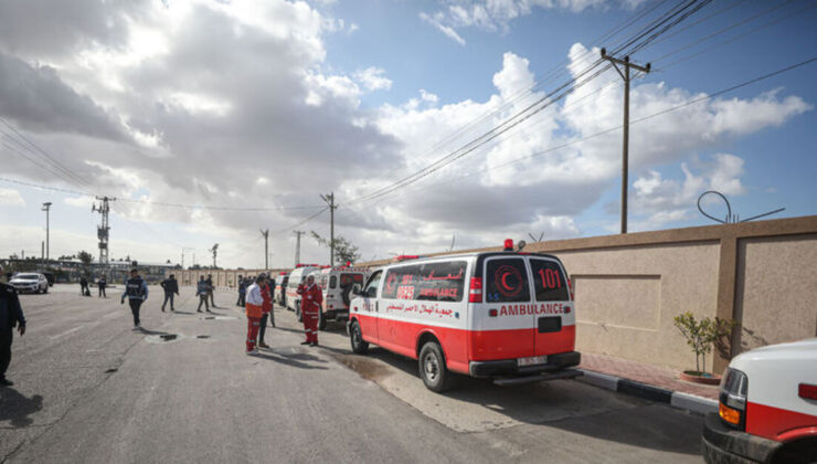 İsrail ordusunun Şifa Hastanesine düzenlediği baskında 170'ten fazla Filistinli hayatını kaybetti