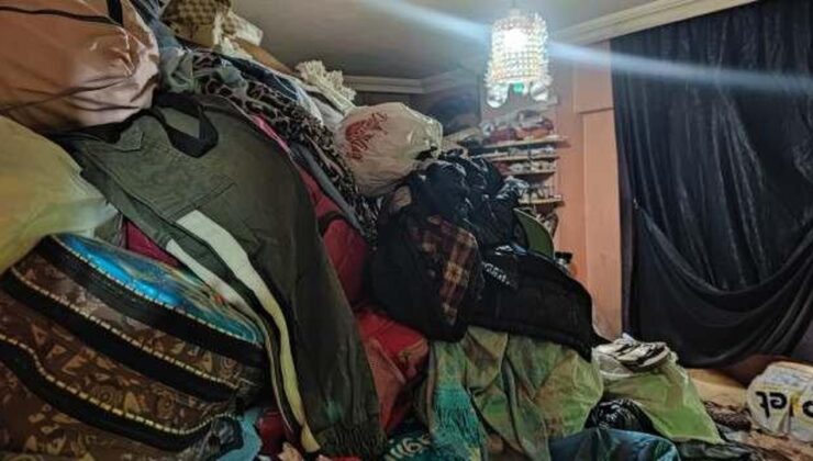 İstanbul’da bir evden 7 kamyon çöp çıktı! Koku bütün binayı sarmış