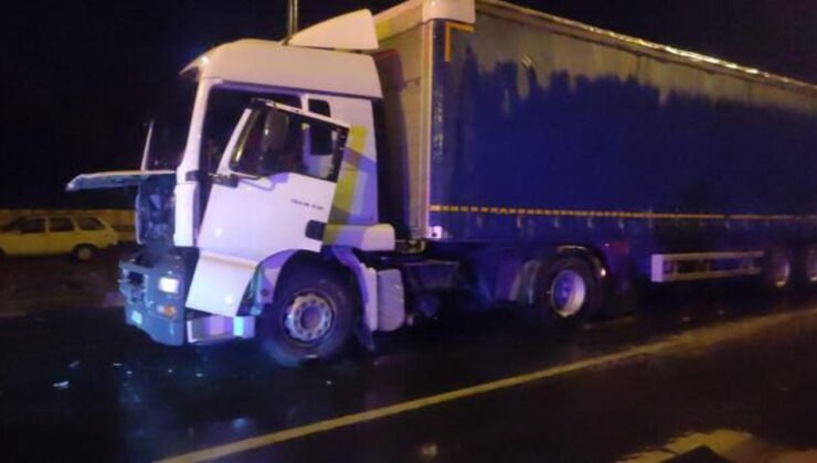 Konya’da 4 TIR’ın karıştığı zincirleme kaza