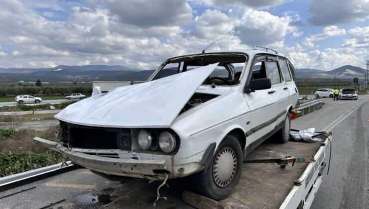 Manisa’da feci kaza: TIR ile çarpışan otomobilin sürücüsü öldü!