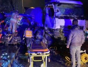 Sarıyer’de korkunç kaza: Beton mikseri ve kamyonet…