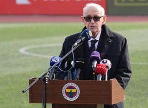 Şenes Erzik’ten Fenerbahçe sözleri: ‘Çekilme yok’