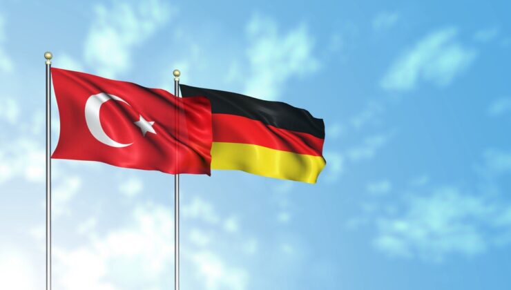 Son dakika haberi: Almanya'da Türkiye'nin Hannover Başkonsolosluğuna saldırı