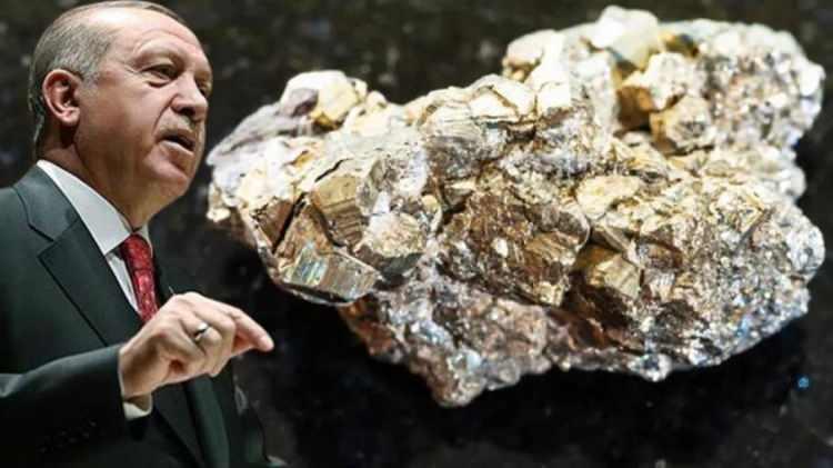 <p>Ünlü fizikçi Prof. Dr. Saleh Sultansoy, bu konuda aktif lobiler olduğu görüşünde. Prof. Sultansoy, sıfır atık artısı ile toryum konusunda çıkarılan engellemelerin Cumhurbaşkanı Erdoğan’ın özel ilgisi ve verdiği talimatlara rağmen yapıldığını anlattı. Umut verici gelişme ise TUBİTAK desteği ile başlatılan ve toryum elementinin de işleneceği bir projenin hayata geçirilmesi oldu.</p>