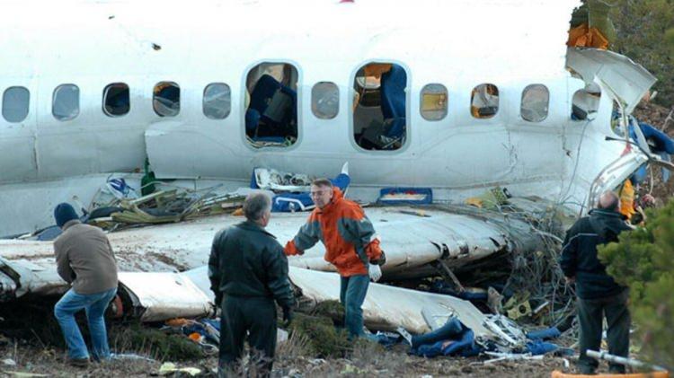 <p>Arık ve ekibinin tamamı, Isparta Havalimanı'na inmesi beklenen uçaktaydı. Fakat 57 kişilik uçaktan sağ çıkan olmadı. Arık'ın devlet destekli Türk Hızlandırıcı Merkezi hayalleri ise bir süreliğine rafa kaldırıldı.</p>