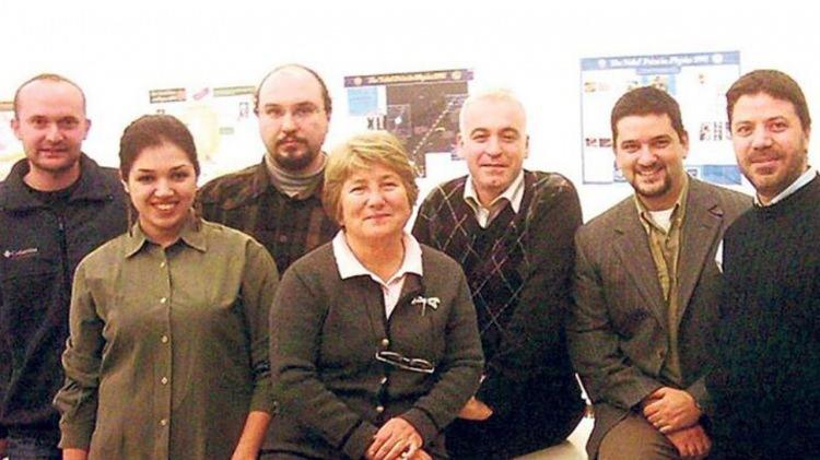 <p><strong>KAZA MI SABOTAJ MI?</strong></p><p>Yıllarca gündemde kalan bu olaya ilişkin farklı iddialar ortaya atıldı. Kimileri kazanın tesadüften ibaret olduğunu savunurken, kimileri 'kaza' demenin hafif kalacağını belirtti. Özellikle rahmetli Engin Arık'ın öğrencileri; uçak kazasının bir tür sabotaj olduğu inancındaydı.</p>