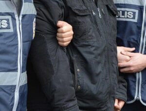 29 düzensiz göçmen ve 2 göçmen kaçakçılığı şüphelisi yakalandı