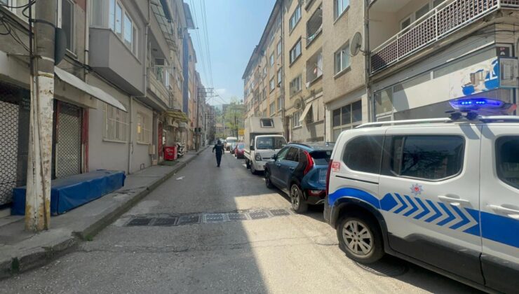 5’nci kat penceresinden düşen 7 yaşındaki çocuk, ağır yaralandı