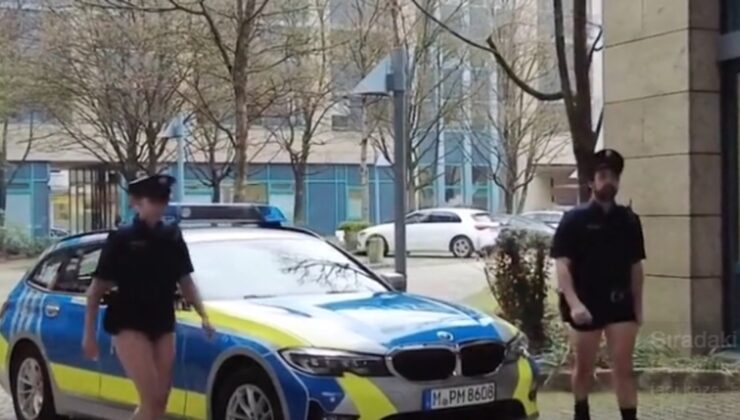 Alman polisi üniforma sıkıntısını protesto etmek için sendika videosunda 'pantolonsuz' dolaştı
