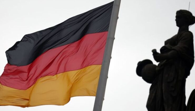 Almanya'da darbe planlamakla suçlanan 'İmparatorluk Vatandaşları' yargı karşısında