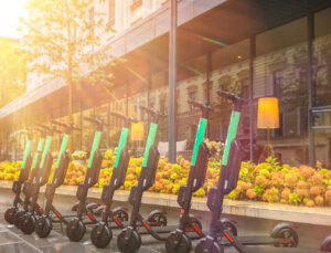 Almanya'nın bir şehrinde ilk kez kiralık e-scooter yasaklandı