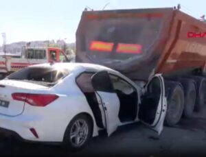 Ankara’da feci kaza: Park halindeki kamyona çarpan otomobilin sürücüsü öldü
