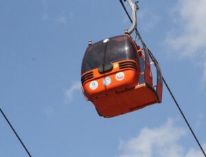 Antalya’da faciadan dönülen teleferik alanında dikkat çeken sessizlik