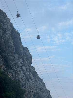 <p>"Cumhurbaşkanımız Sayın Recep Tayyip Erdoğan bu elim hadiseyle ilgili tüm gelişmeleri yakından takip etmekte, konu hakkında ilgili bakanlıklardan ve Valiliğimizden anlık bilgi almaktadır. Olayla ilgili gerekli soruşturmalar başlatılacak, kaza tüm yönleriyle araştırılacaktır. Vatandaşlarımızın, yaşanan bu elim hadise ile ilgili sosyal medyada ortaya atılabilecek dezenformasyon içeren paylaşımlara itibar etmemeleri, gelişmeleri resmi kanallardan takip etmeleri büyük önem taşımaktadır."</p><p> </p>