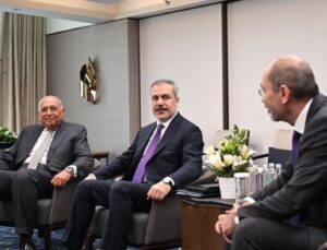 Bakan Fidan, Riyad’da kritik toplantıya katıldı