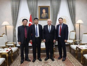 Bakan Güler, Vietnam Savunma Sanayi Başkanı Tuan’ı kabul etti