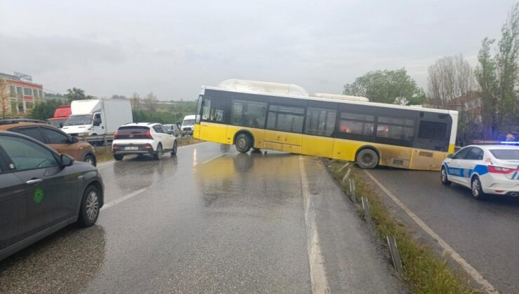 Büyükçekmece’de İETT otobüsü kaza yaptı