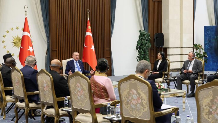 Cumhurbaşkanı Erdoğan, 7 ülkenin büyükelçisini kabul etti