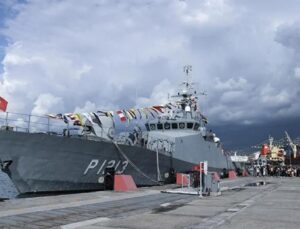 Deniz Kuvvetleri’ne ait 23 gemi, ziyarete açıldı
