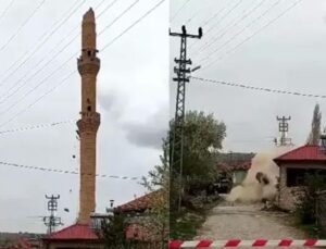 Depremde hasar gören minare, kontrollü olarak yıkıldı