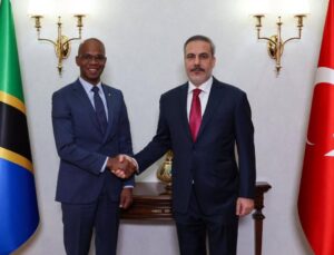 Dışişleri Bakanı Fidan Tanzanyalı mevkidaşıyla görüştü