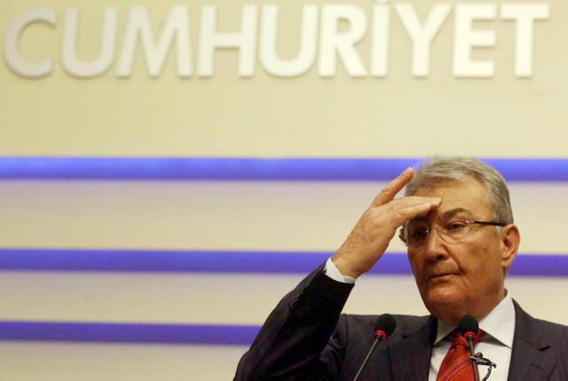 Dönemin CHP Genel Başkanı Deniz Baykal.