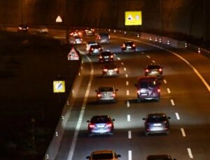 Emniyet şeridini kullanan araçlara 560 bin TL ceza