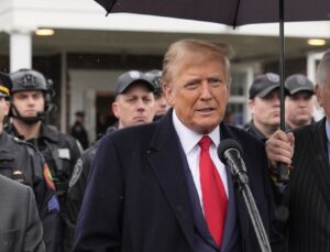 Eski ABD Başkanı Trump'tan 1 Nisan şakası: "Kampanyamı askıya alıyorum…"