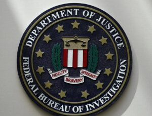 FBI: 60 yaş üzeri ABD'liler geçen sene 3,4 milyar dolardan fazla dolandırıldı