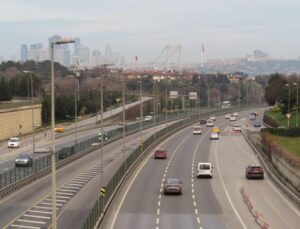 Haftanın ikinci gününde İstanbul’da yollar boş kaldı
