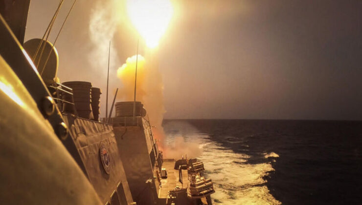 Husiler: 2 ABD destroyerini ve 1 İsrail gemisini hedef aldık